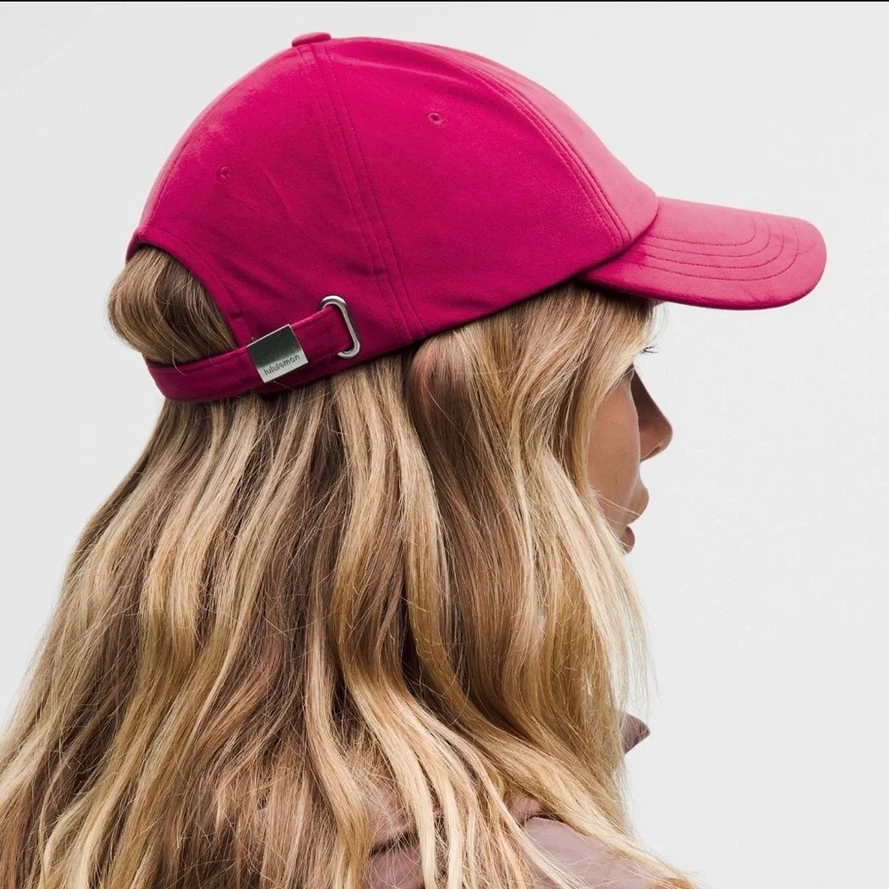🆕 LULULEMON Classic Ball Cap *Velour NWT Size S/M Berry Rumble